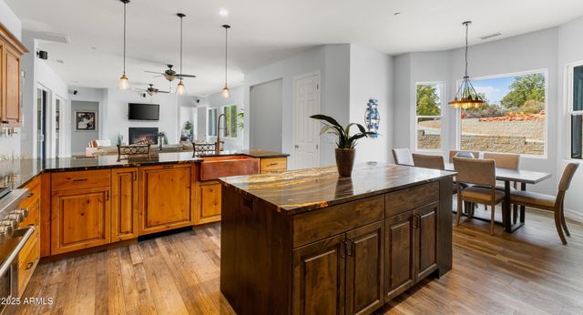 10 HO HUM Circle, Sedona, AZ 86351