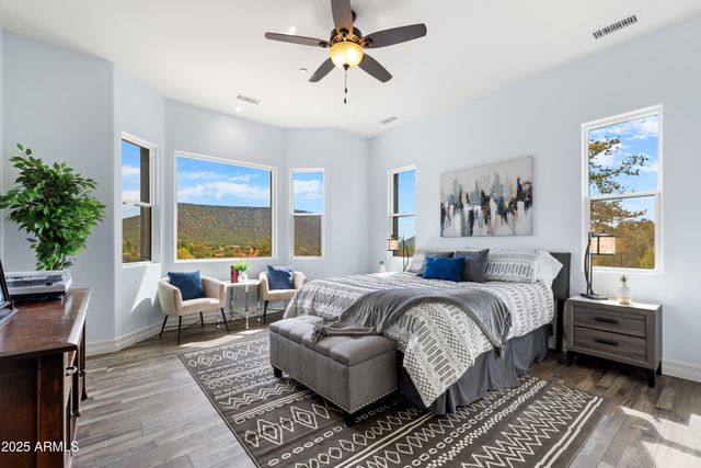10 HO HUM Circle, Sedona, AZ 86351