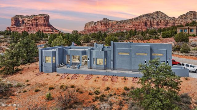 10 HO HUM Circle, Sedona, AZ 86351