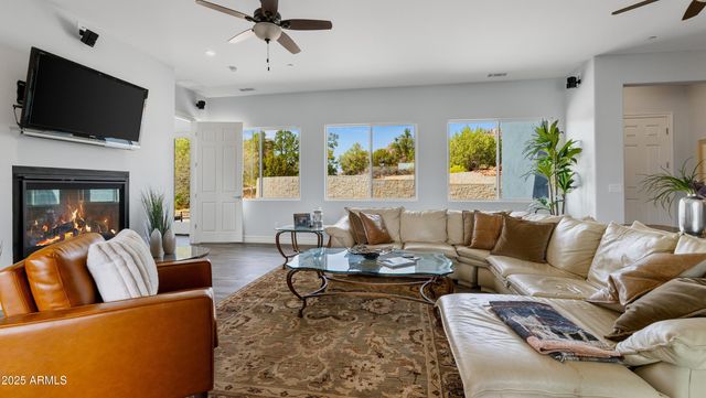 10 HO HUM Circle, Sedona, AZ 86351