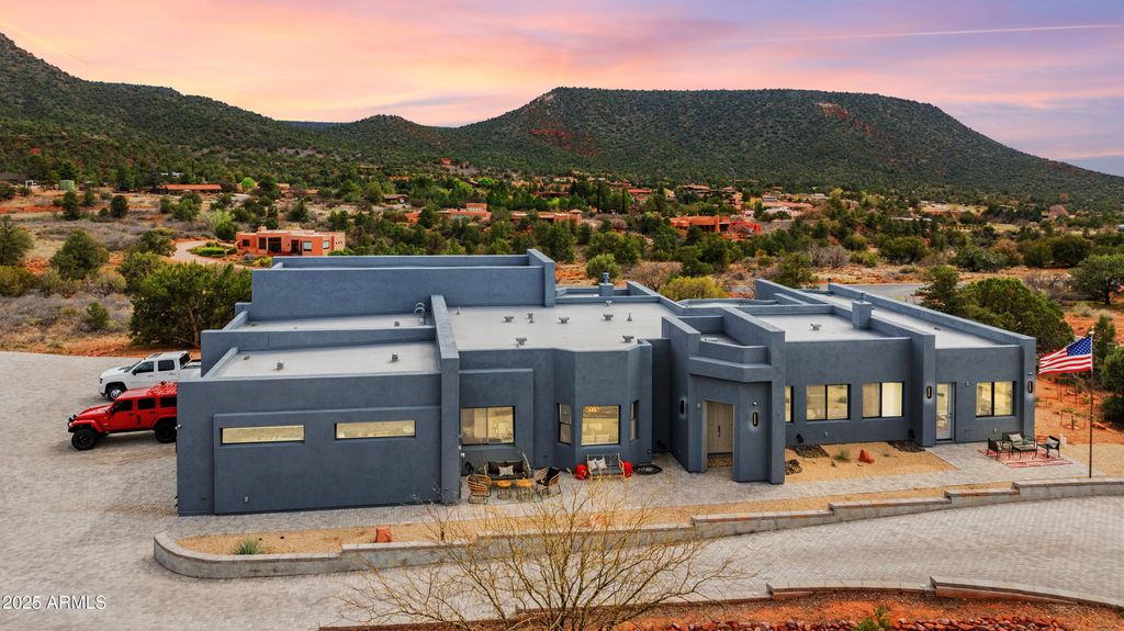 10 HO HUM Circle, Sedona, AZ 86351
