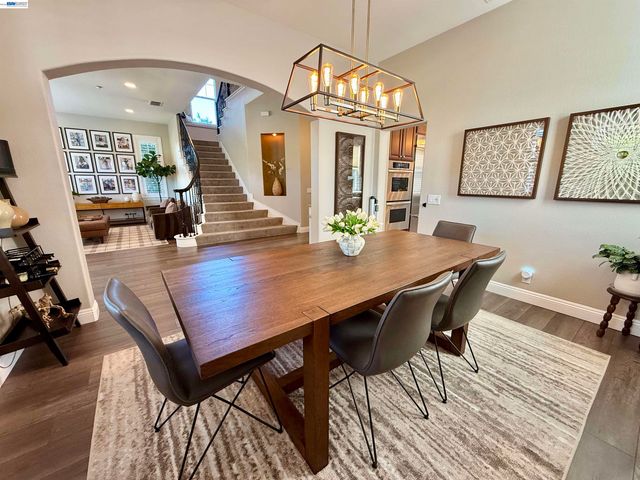2942 San Minete Dr, Livermore, CA 94550