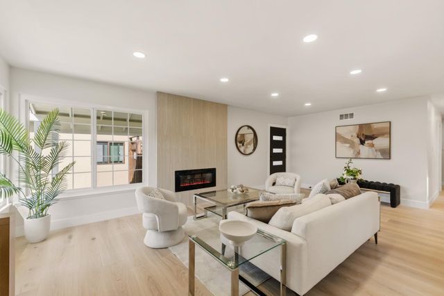 2983 Howell Avenue, Santa Clara, CA 95051