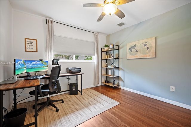 1183 Robin Ave, Miami Springs, FL 33166