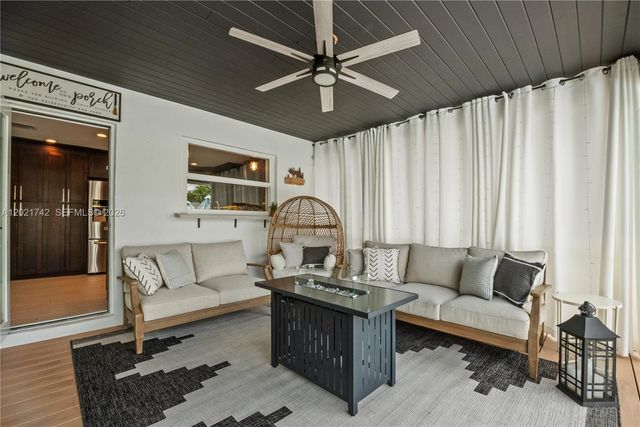1183 Robin Ave, Miami Springs, FL 33166