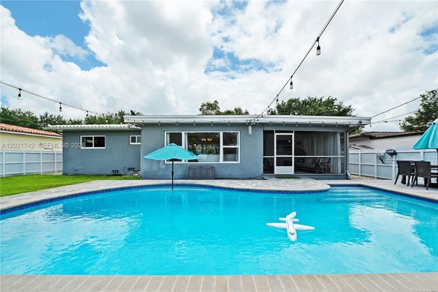 1183 Robin Ave, Miami Springs, FL 33166