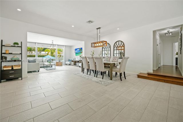 1183 Robin Ave, Miami Springs, FL 33166