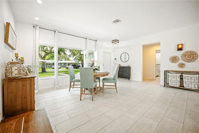 1183 Robin Ave, Miami Springs, FL 33166