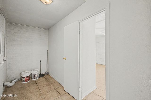 3207 N 54TH Avenue, Phoenix, AZ 85031