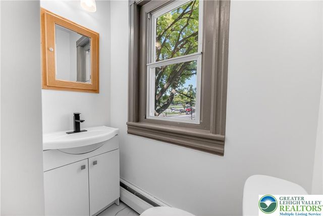 1128 Maple Street, Bethlehem City, PA 18018