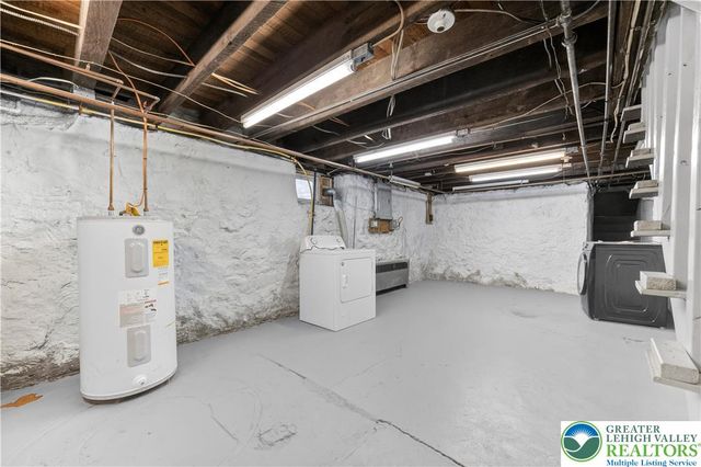 1128 Maple Street, Bethlehem City, PA 18018