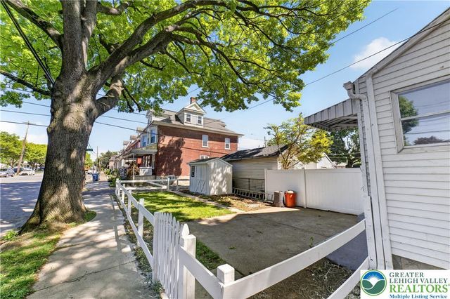 1128 Maple Street, Bethlehem City, PA 18018