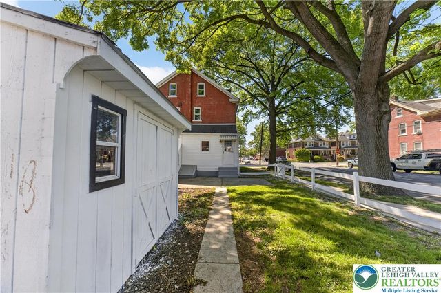 1128 Maple Street, Bethlehem City, PA 18018