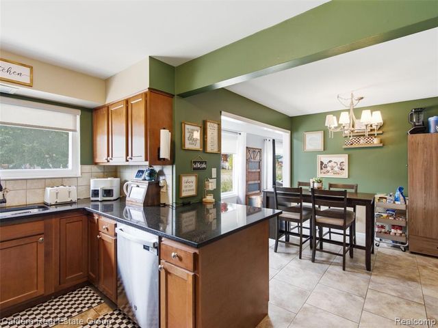 28726 Suburban Drive, Warren, MI 48088