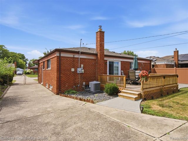 28726 Suburban Drive, Warren, MI 48088