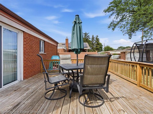 28726 Suburban Drive, Warren, MI 48088