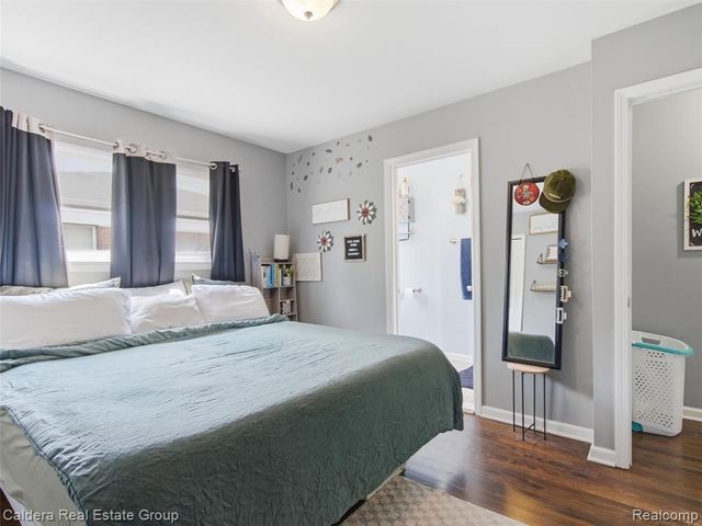 28726 Suburban Drive, Warren, MI 48088