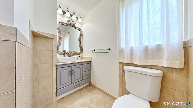 24 Highview Avenue, Milford, CT 06460