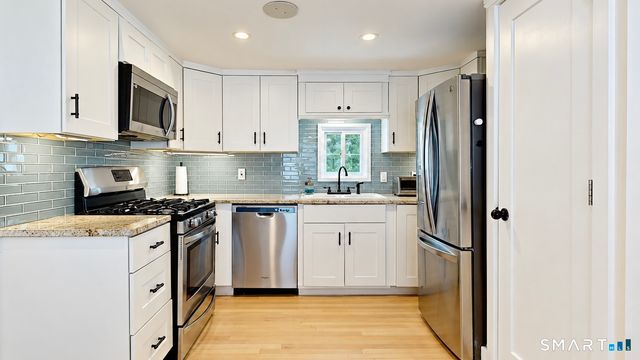 24 Highview Avenue, Milford, CT 06460