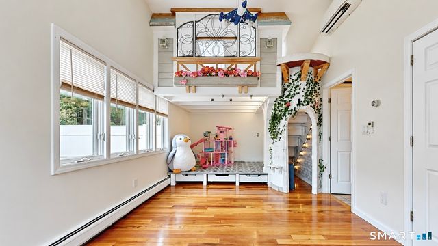 24 Highview Avenue, Milford, CT 06460