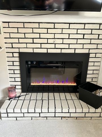 27 Hill St, Leominster, MA 01453