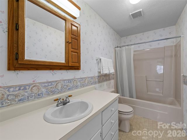 164 Bluebird Lane, Maggie Valley, NC 28751