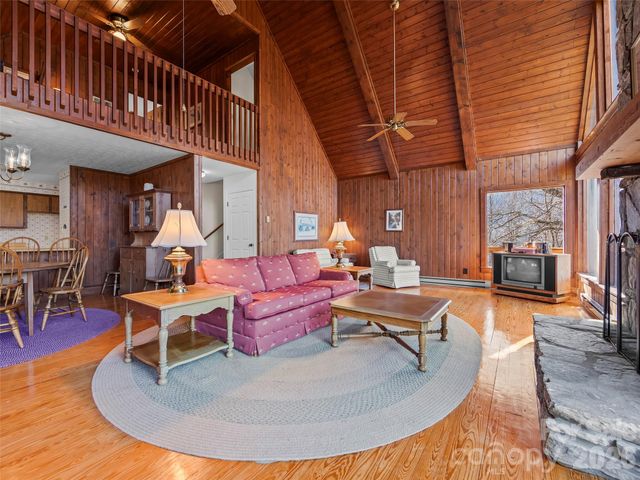 164 Bluebird Lane, Maggie Valley, NC 28751