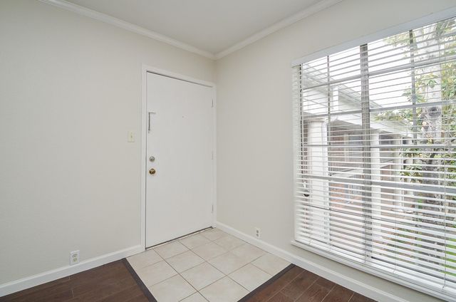 2121 Fountain View Drive 50, Houston, TX 77057