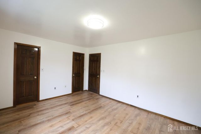 3 Jefferson Drive, Spotswood, NJ 08884