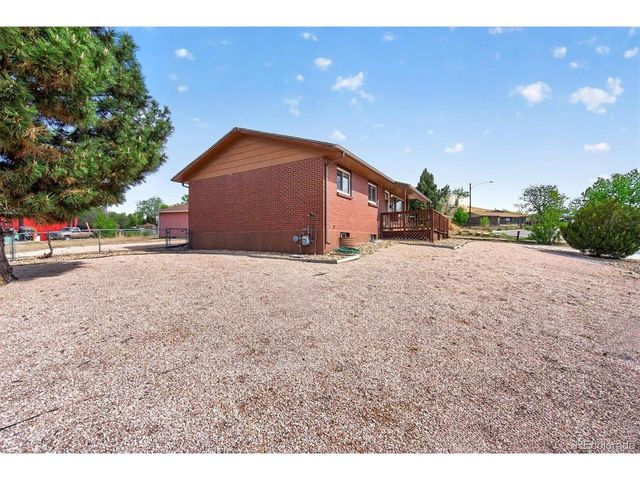 7855 Elder Cir, Denver, CO 80221