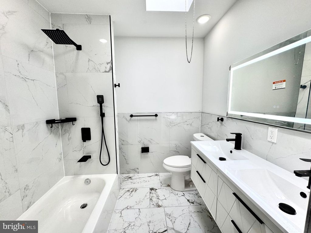 2627 S JESSUP ST, Philadelphia, PA 19148