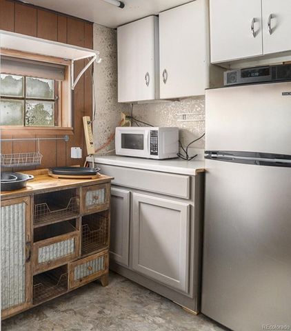 148 Big Pine Lane, Drake, CO 80515