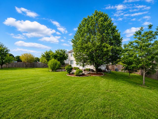 210 Balmoral Court, Glendale Heights, IL 60139