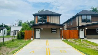 7611 Shotwell A B, Houston, TX 77016