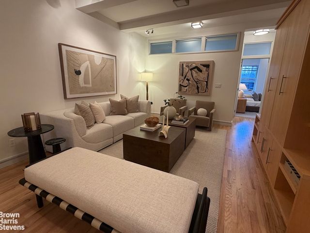 18 E 12th St Apt 7B, New York City, NY 10003