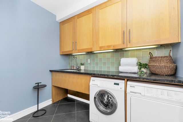 18 E 12th St Apt 7B, New York City, NY 10003