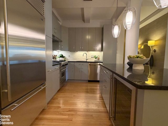18 E 12th St Apt 7B, New York City, NY 10003