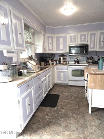341 Chambers Drive, Elizabethton, TN 37643