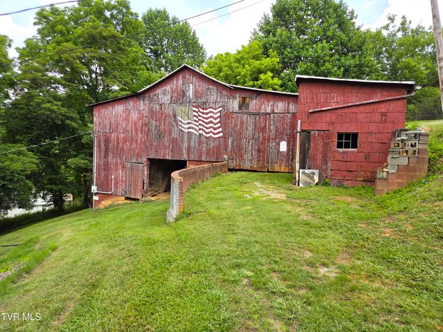 341 Chambers Drive, Elizabethton, TN 37643