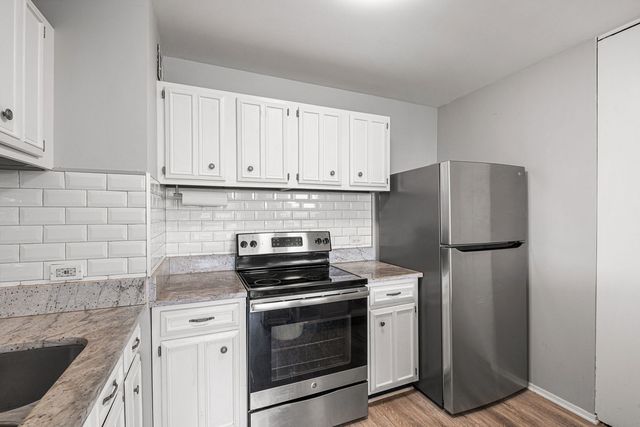 4343 N Clarendon Avenue 817, Chicago, IL 60613