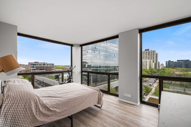 4343 N Clarendon Avenue 817, Chicago, IL 60613