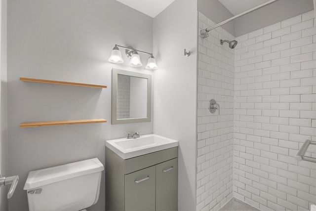 4343 N Clarendon Avenue 817, Chicago, IL 60613