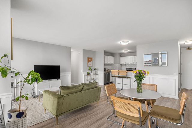 4343 N Clarendon Avenue 817, Chicago, IL 60613