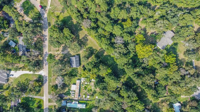 114 Oak Hills Court, Magnolia, TX 77355