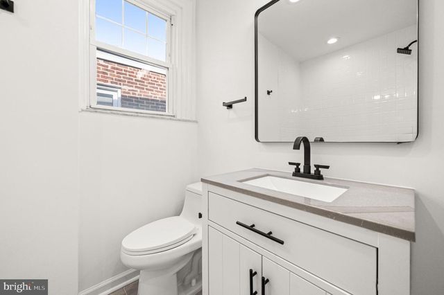 4428 SHERWOOD RD, Philadelphia, PA 19131