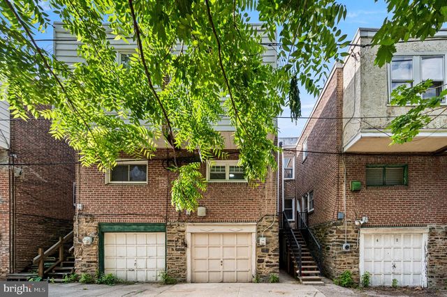 4428 SHERWOOD RD, Philadelphia, PA 19131