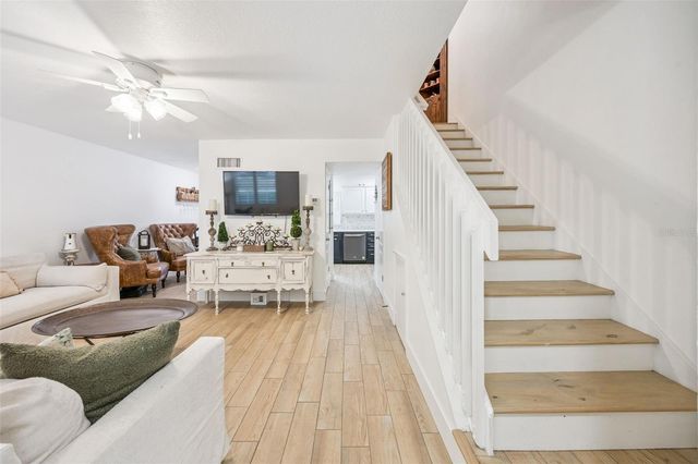 2218 ELIZABETH AVENUE 3, Orlando, FL 32804