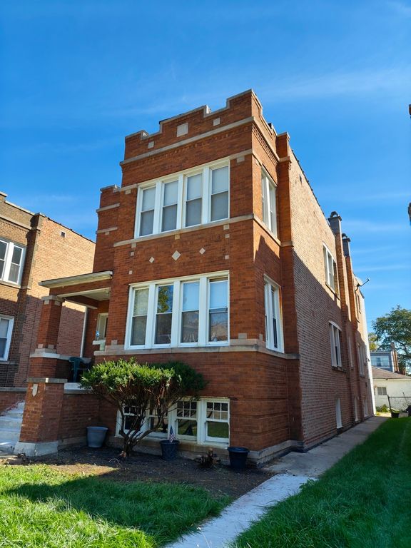 2119 Gunderson Avenue, Berwyn, IL 60402 — exterior