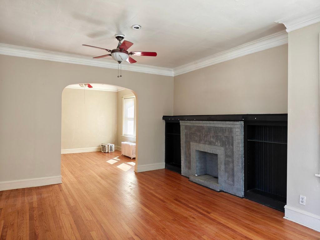 2119 Gunderson Avenue, Berwyn, IL 60402 — photo 2
