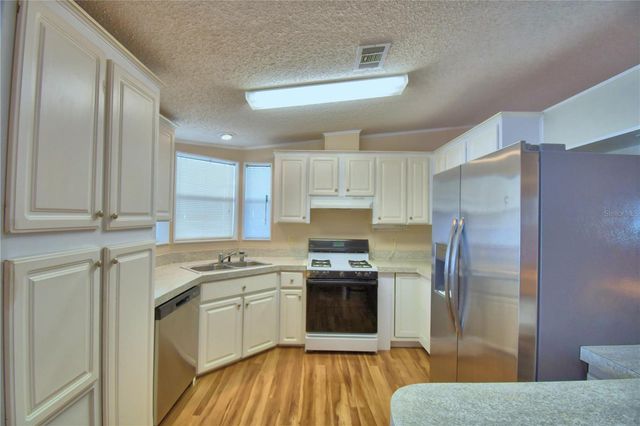 6086 SOUTHERN OAKS DRIVE, Winter Haven, FL 33884